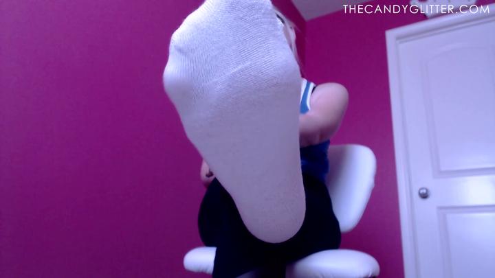 Candy Glitter – Sniff Lick My Stinky Feet