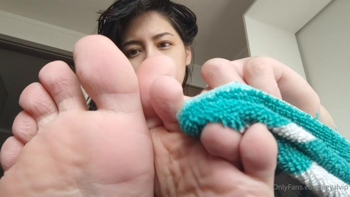 egyalvip – Feet after bath